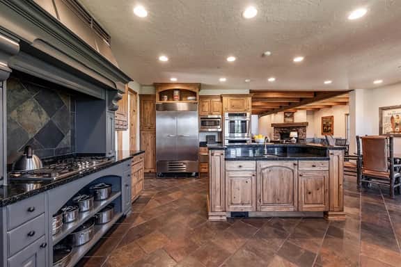 Timber Lodge | Ski-In/Out + Movie Theater - Image 2