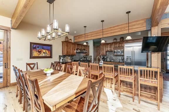 Moose Creek | Ski-In/Out + Hot Tub - Image 2